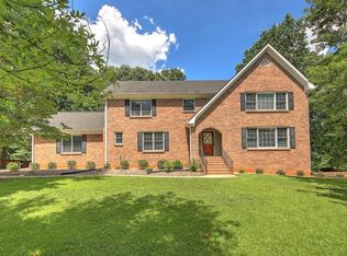 1204 Staples Dr, Lilburn, GA 30047