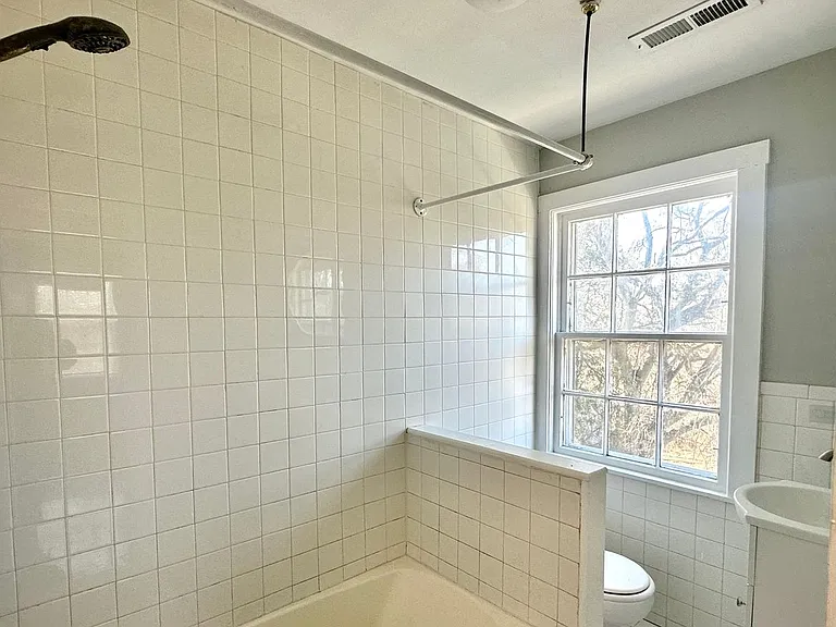 130 Orchard Dr — Photo 10