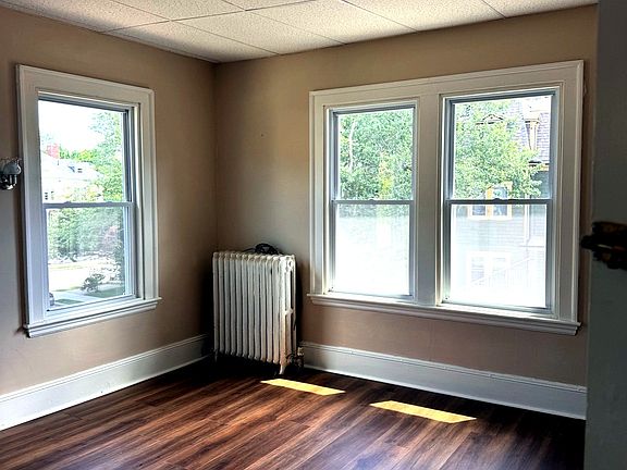 3rd image of 71 Orchard St #2N