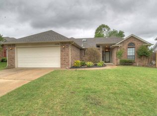 13796 S Nyssa Ct E, Glenpool, OK 74033