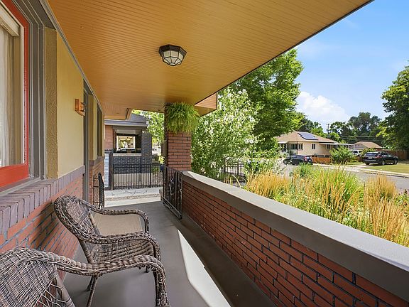 4th image of 351 E Redondo Ave