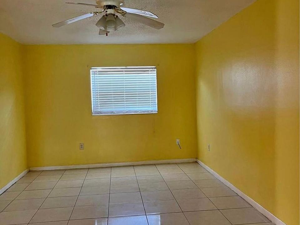 1st image of 157 Poe Dr