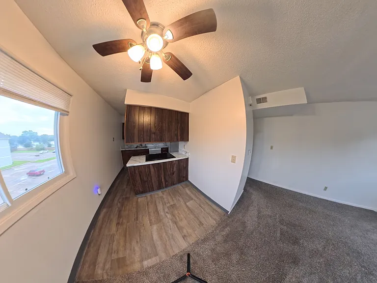 2013 NW Hickory Ln #1 — Photo 10