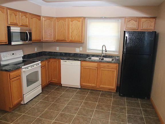 5th image of 700 N Garfield Ave