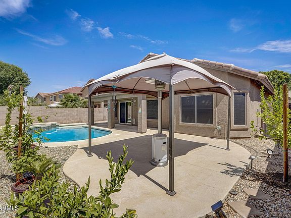 3rd image of 15851 W VENTURA Street