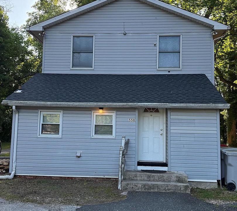 1st image of 550 Nw Blvd