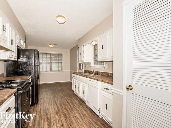 5th image of 7207 Oak Chase Ln