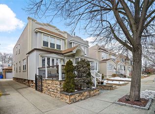 6920 68th St, Ridgewood, NY 11385