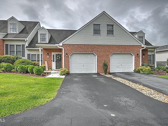 2nd image of 1725 Lakeview Dr #49
