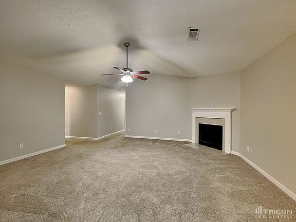 5th image of 733 Trickle Ln