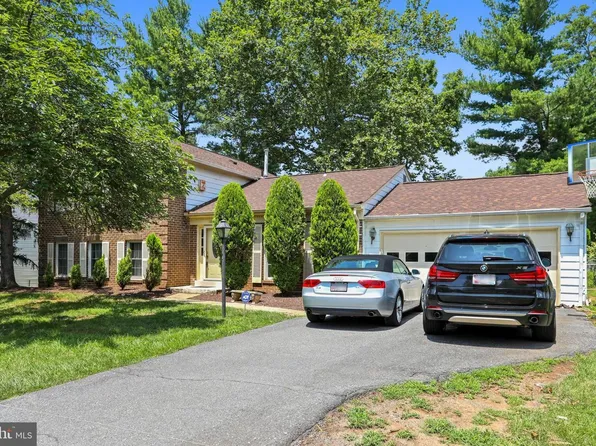 10145 Colebrook Ave, Potomac, MD 20854