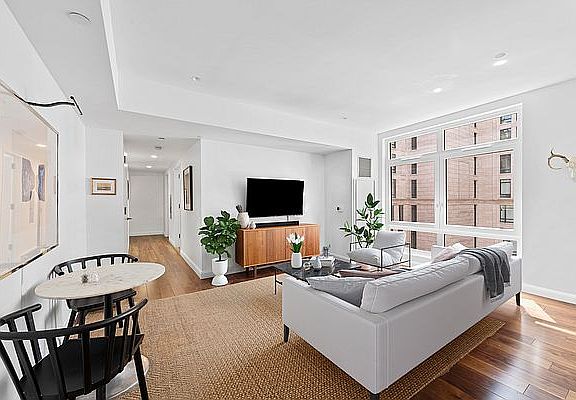 3rd image of 440 Washington St APT 801