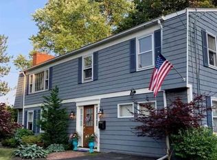 17 Hillside Rd, Bristol, RI 02809