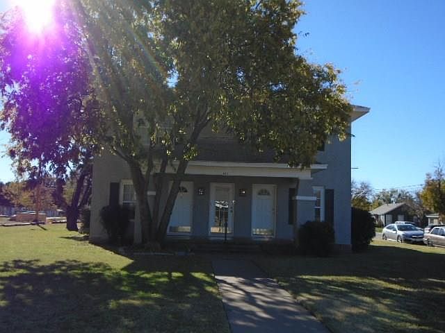 1st image of 601 College Dr APT 3