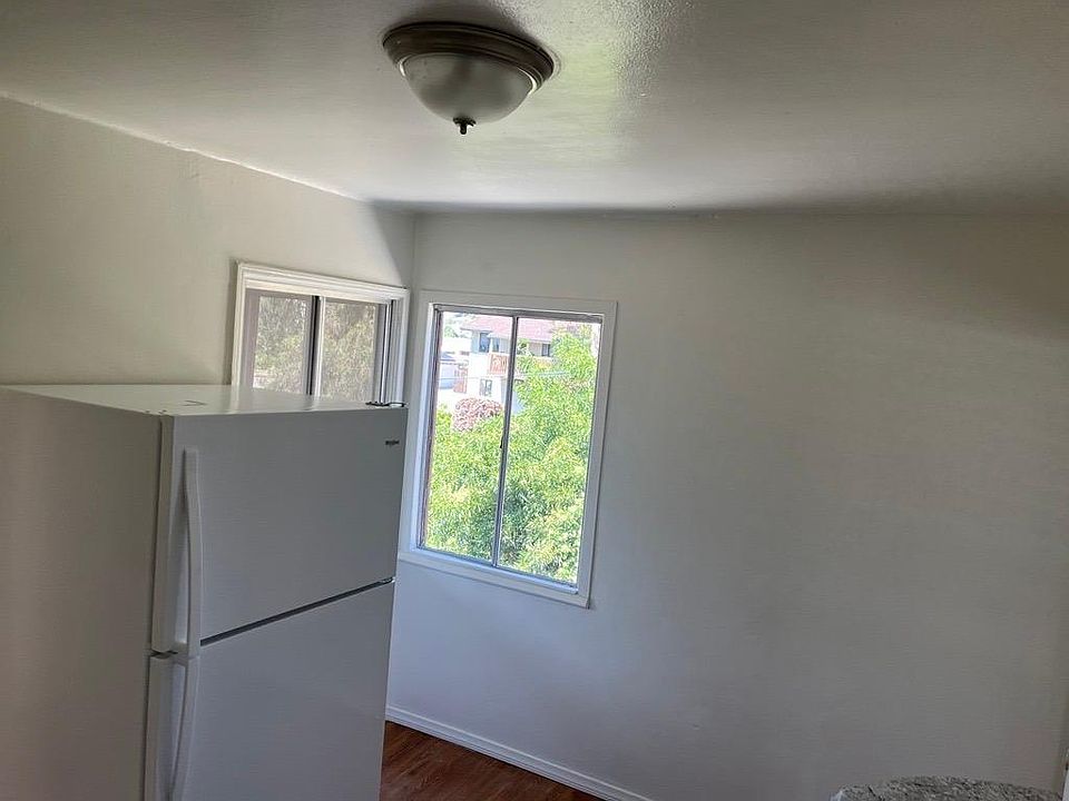 1st image of 3105 B St #B