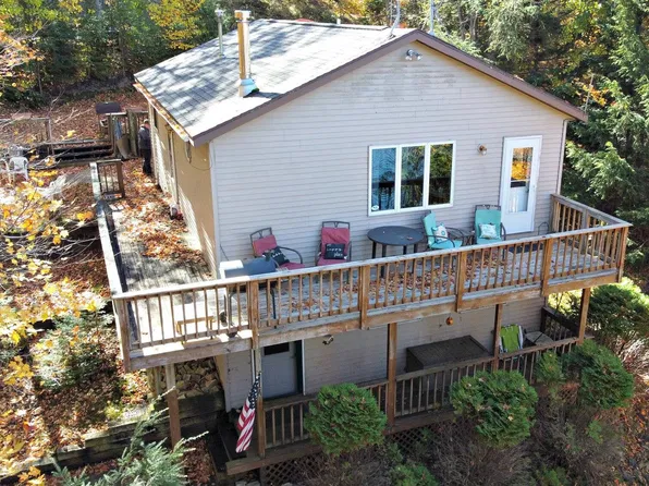 W16468 S Hilbert Dr, Armstrong Creek, WI 54103