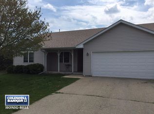 942 Laurie Ct, Walworth, WI 53184