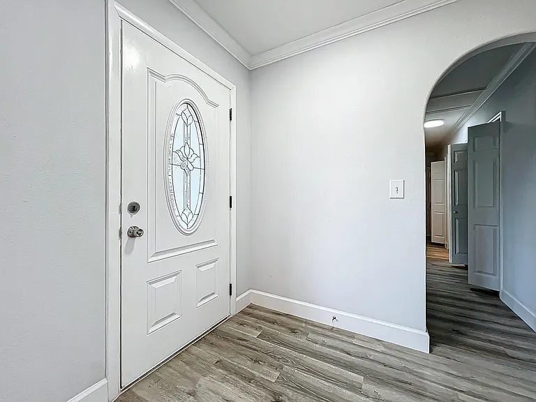 3230 Caulfield St — Photo 7