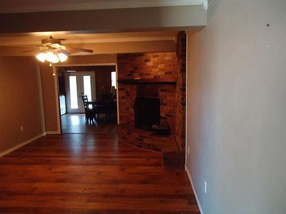 2nd image of 2237 13th St
