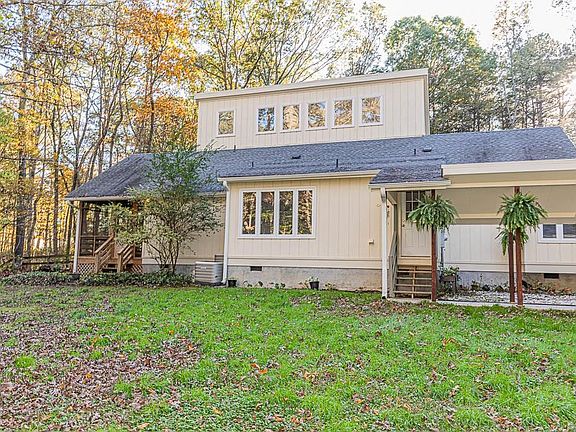 5th image of 17084 Sweet William Ln