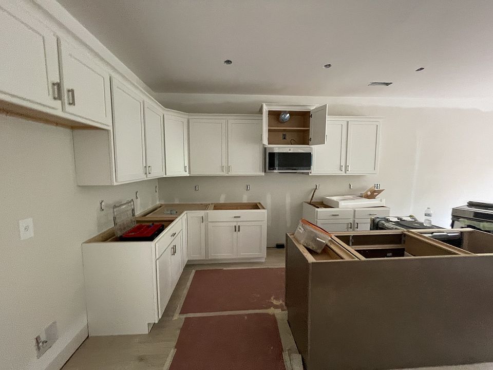 2nd image of 1120 Anson St Lot 158
