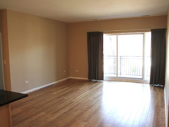 3rd image of 5100 W 96th St APT 306