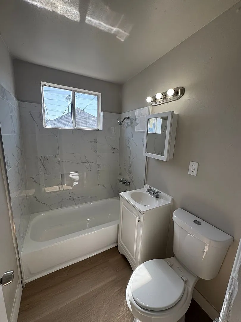 2 bed, 1.0 bath, 750 sqft, $2,400 — Photo 1