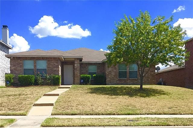 1st image of 1328 Bumble Bee Dr