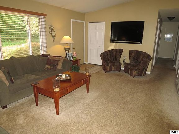 4th image of 2505 Maulelane Dr