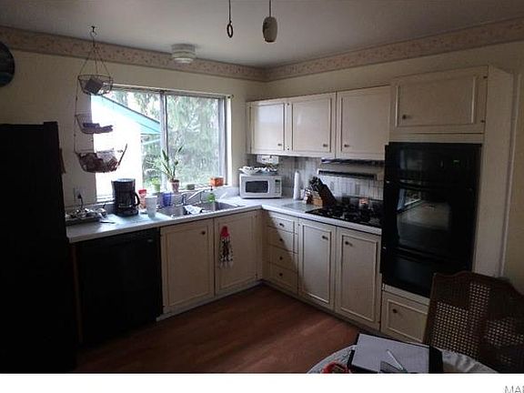 5th image of 10066 Thorpe Ave