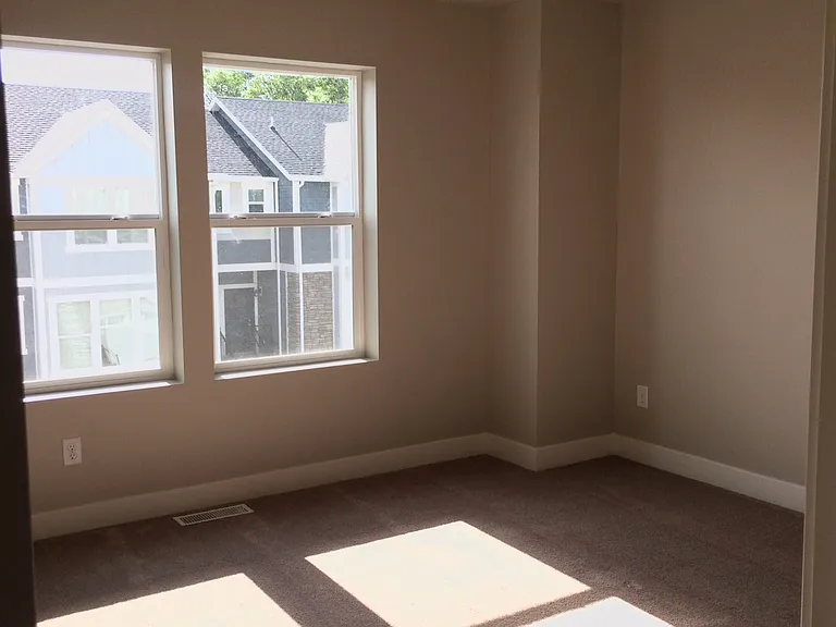 13417 S Silver Rock Ln — Photo 10