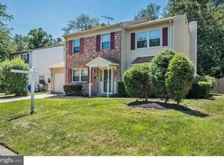 32 Lakeside Dr, Marlton, NJ 08053