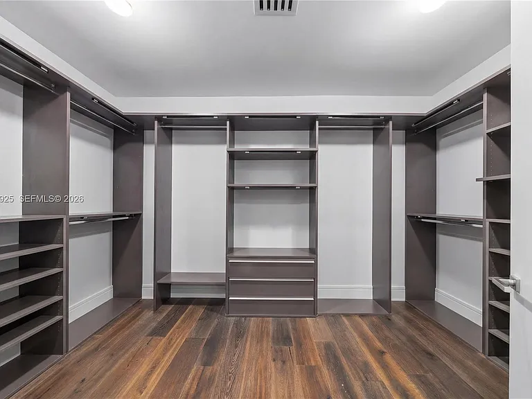 3250 NE 188th St #608 — Photo 32
