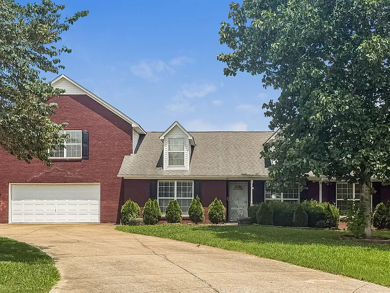 304 Cheairs Ct — Photo 1
