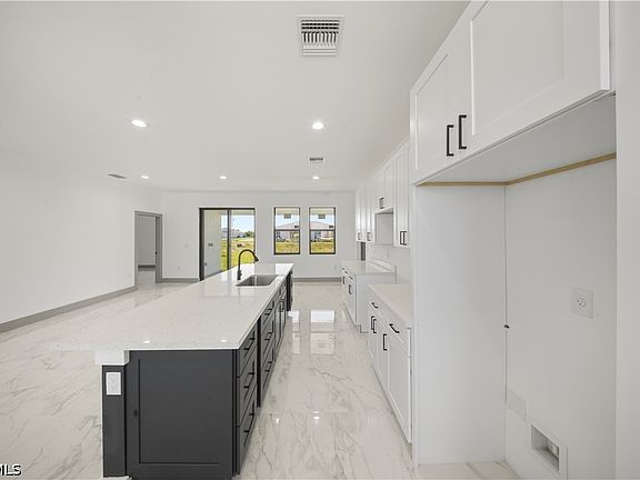 4th image of 3004 N Nelson Rd