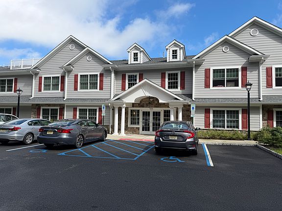 5th image of 505 Kinderkamack Rd APT 104