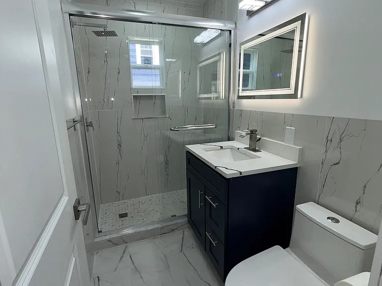 332 Robbins St — Photo 14