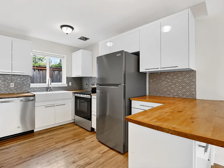 2233 NW Flanders St, Portland, OR, 97210 — Photo 9