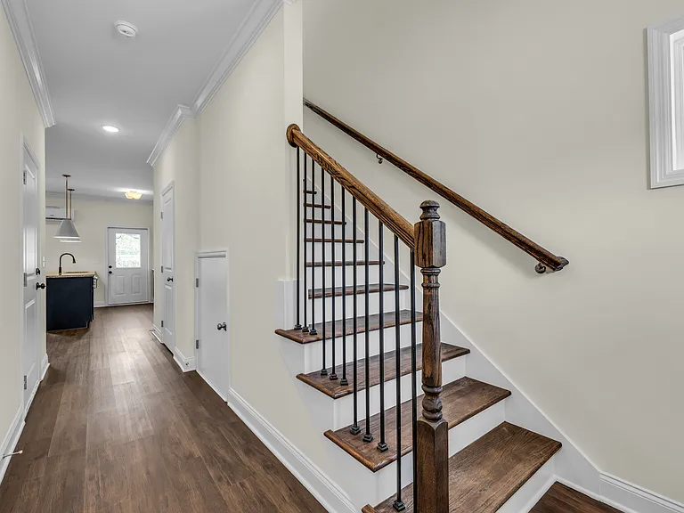 5539 Stream Ln — Photo 3