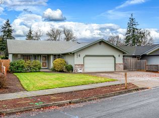 1577 T St, Springfield, OR 97477