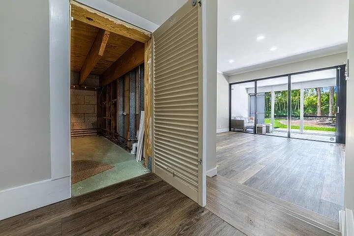 2517 Presidential Way #B — Photo 14