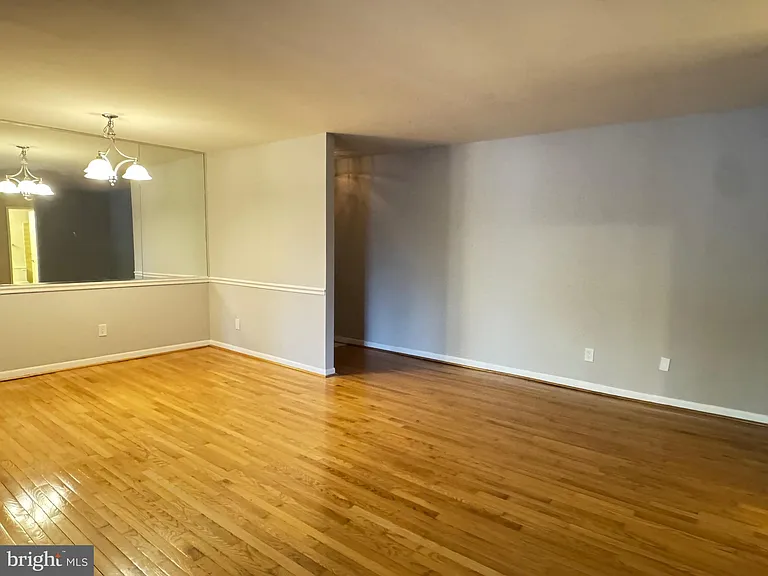 5482 Cedar Ln #B-2 — Photo 18