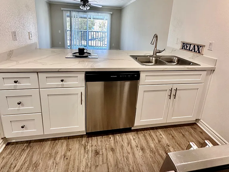 1x1 kitchen