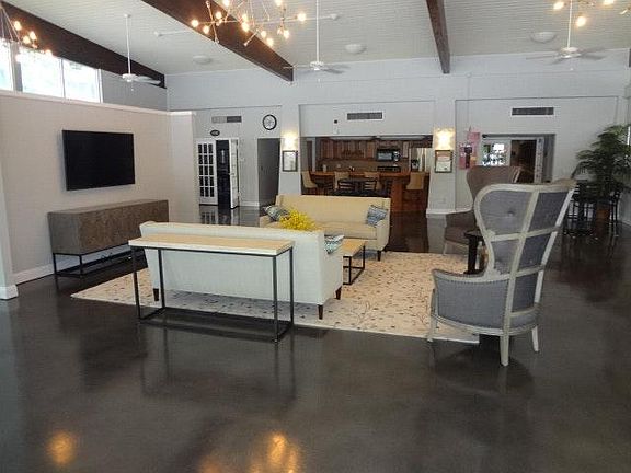 4th image of 2755 Coconut Bay Ln Unit 1L