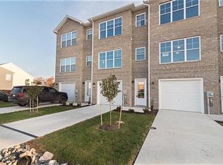 60 Pony Cir, Martinsburg, WV 25405