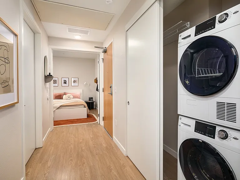 Park East — Photo 14