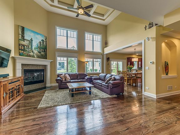 4th image of 9363 Arrowhead Cir