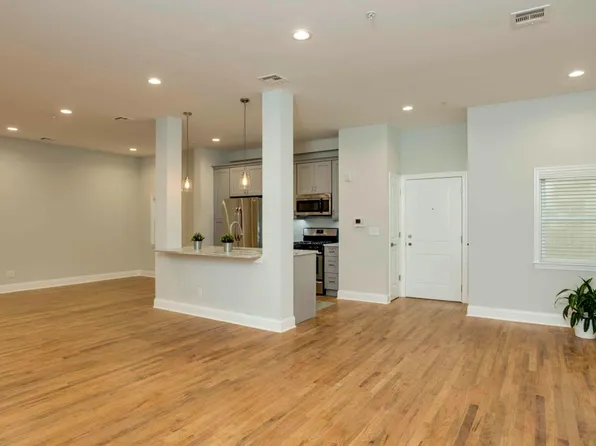 2023 Rittenhouse Sq #1E, Philadelphia, PA 19103