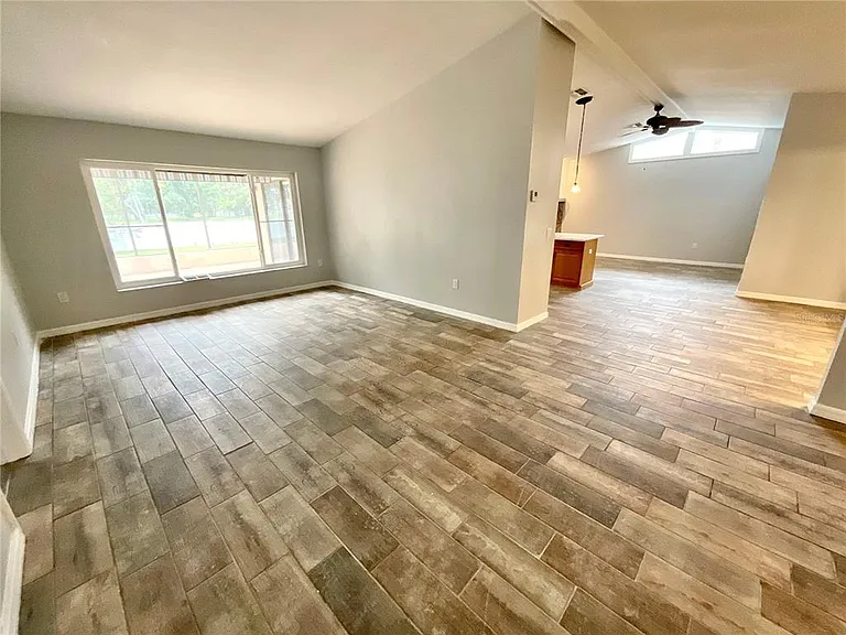 2991 Valencia Ln E — Photo 3