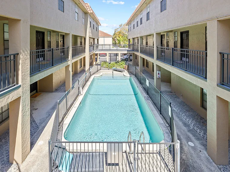 208 S Habana Ave #208B — Photo 32